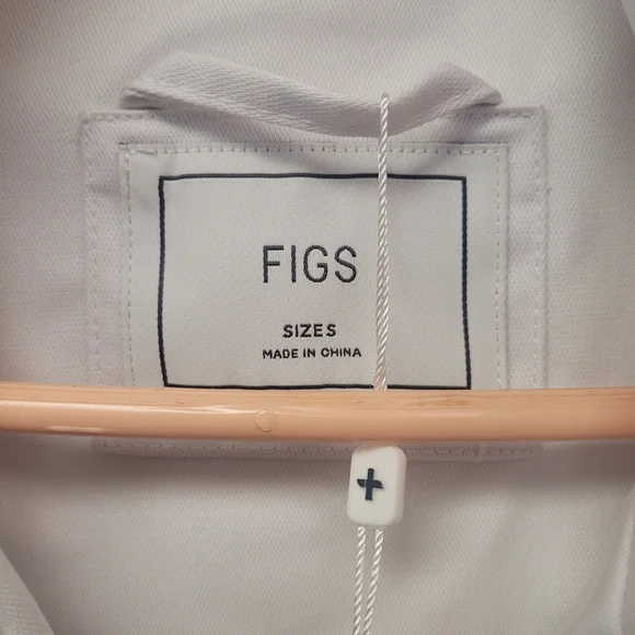FIGS Lab Coat - Picture 7 of 15